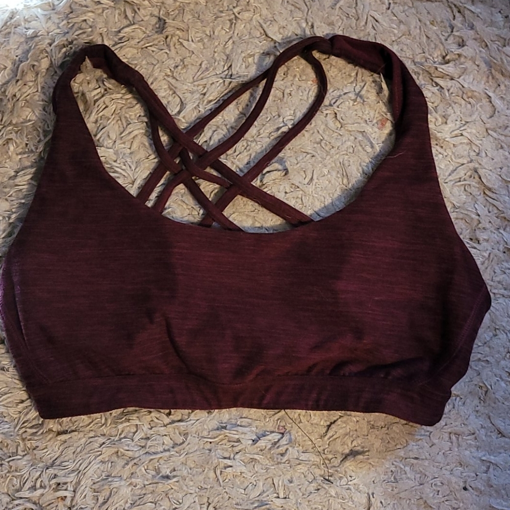 VS Strappy Sports Bra